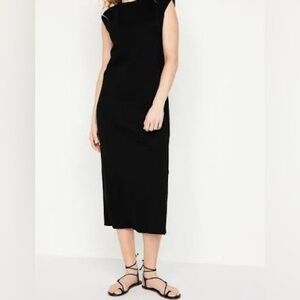 Old Navy Maxi dress. Black. NWT. Never worn.